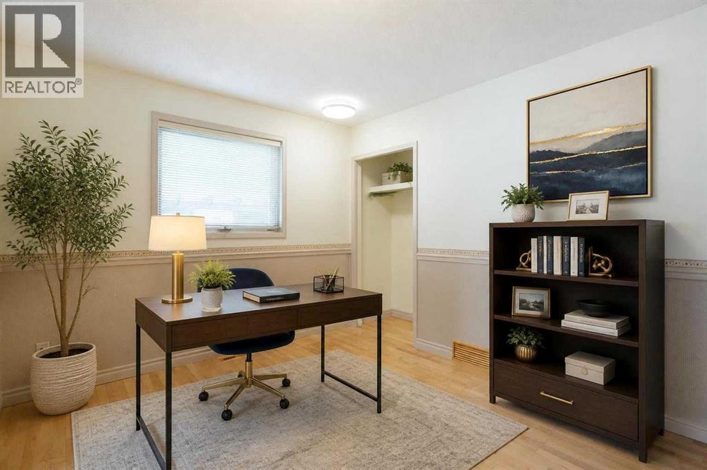 561 Woodbine Boulevard SW — photo 20