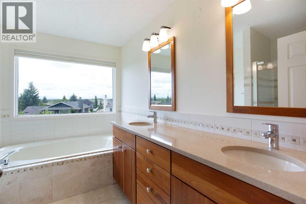 561 Woodbine Boulevard SW — photo 25