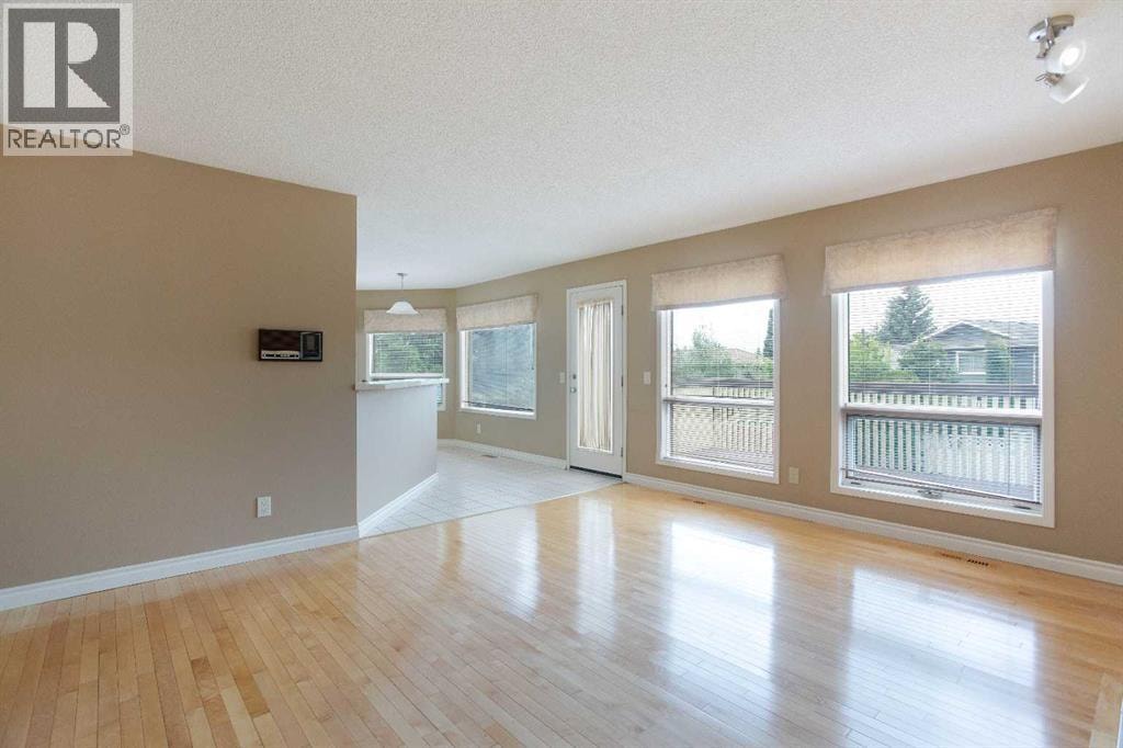 561 Woodbine Boulevard SW — photo 18