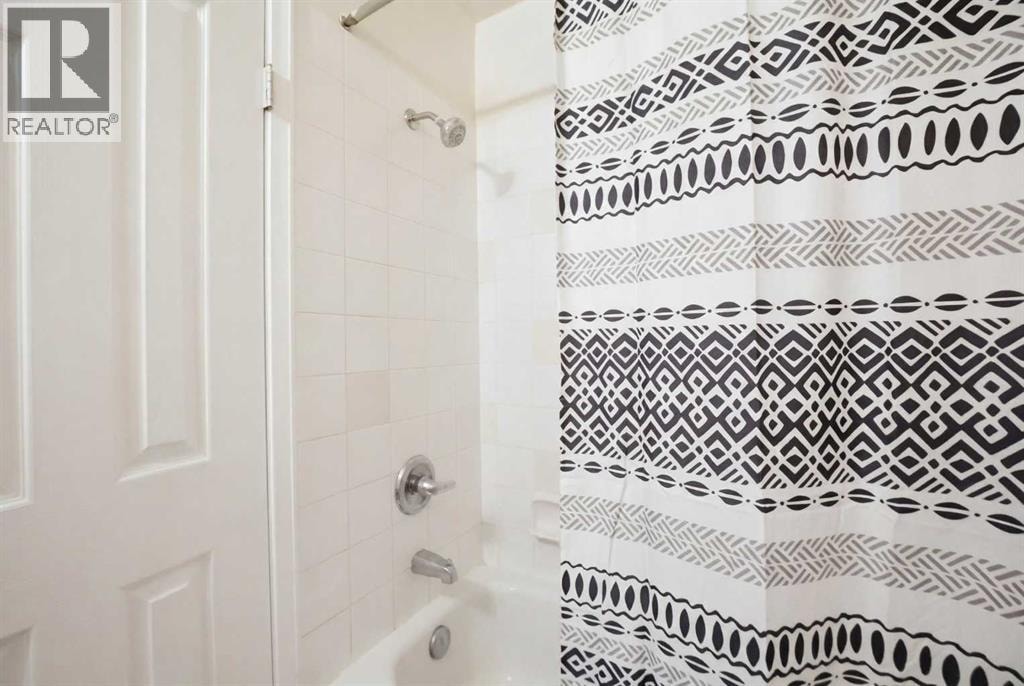409 Georgian Villas NE — photo 19