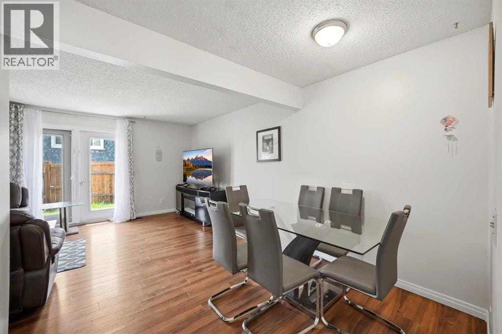 409 Georgian Villas NE — photo 10