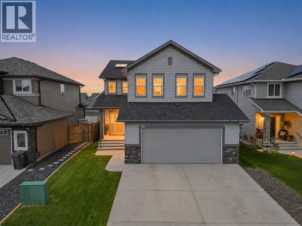 102 Drake Landing Heights — photo 1