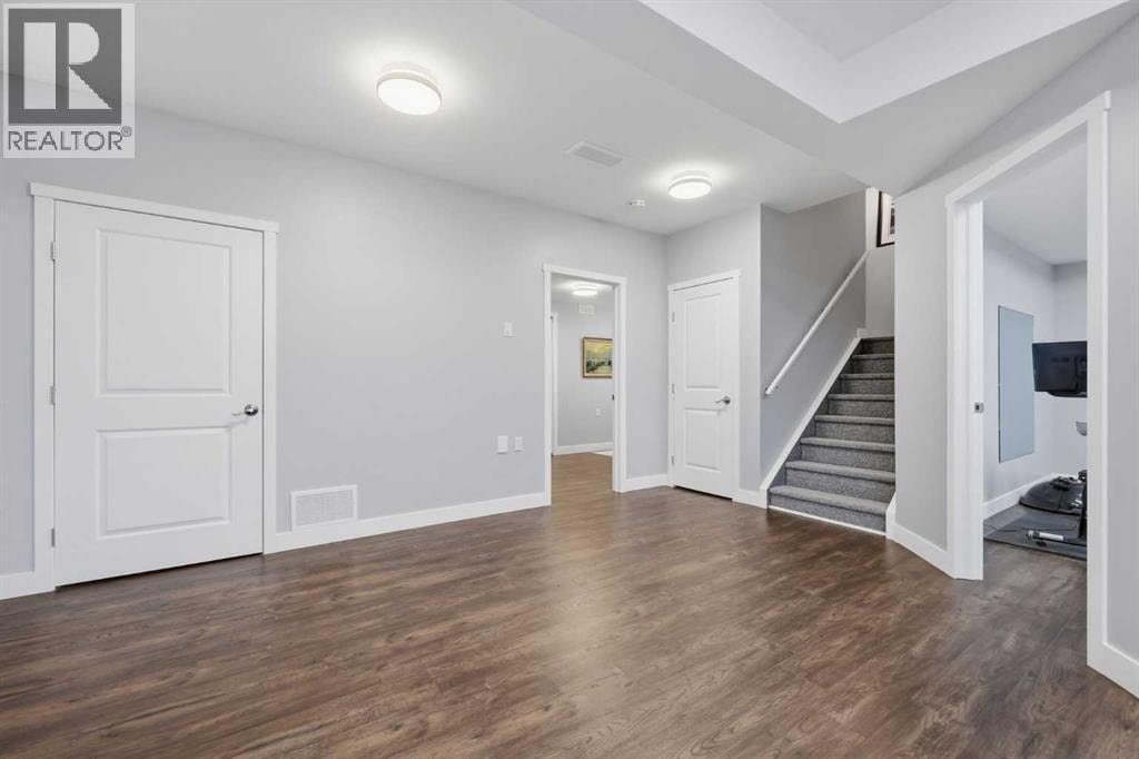 102 Drake Landing Heights — photo 38