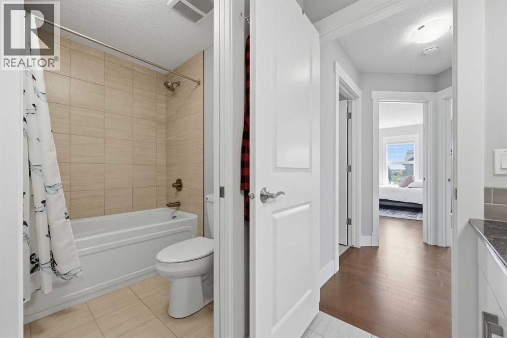 102 Drake Landing Heights — photo 33