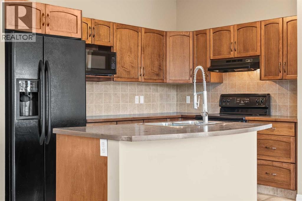 391 Cimarron Boulevard — photo 8