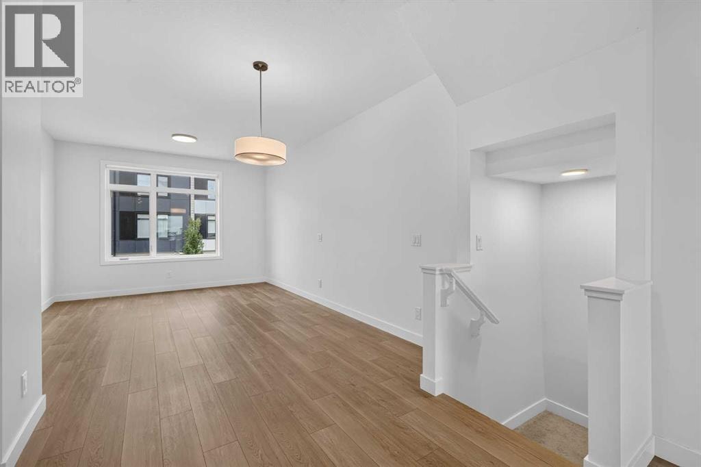 8554 19 Avenue SE — photo 19