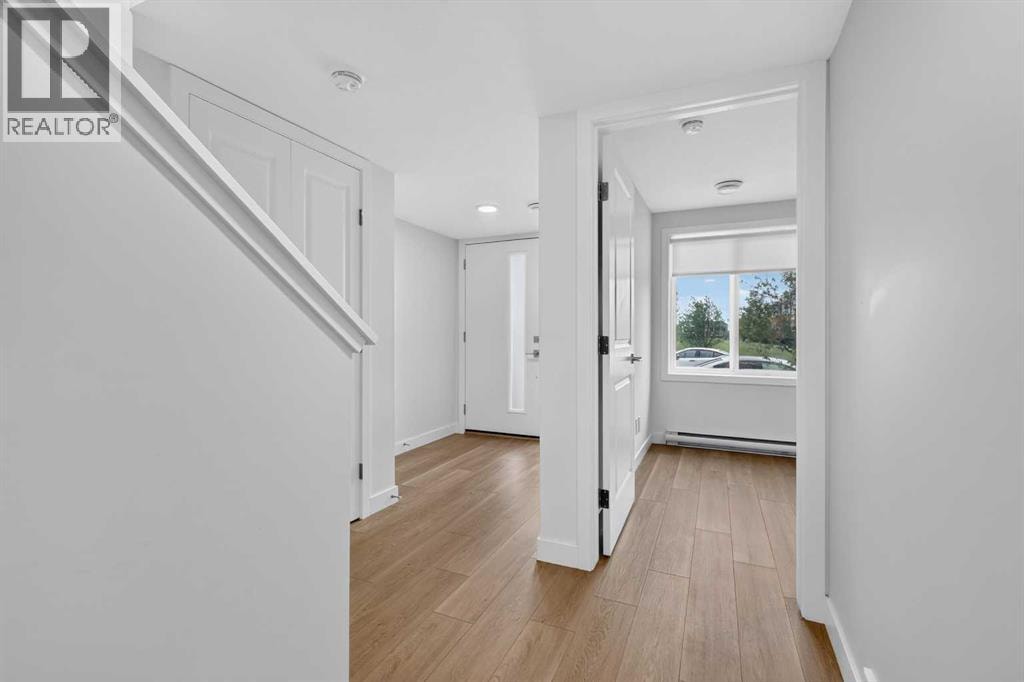 8554 19 Avenue SE — photo 6