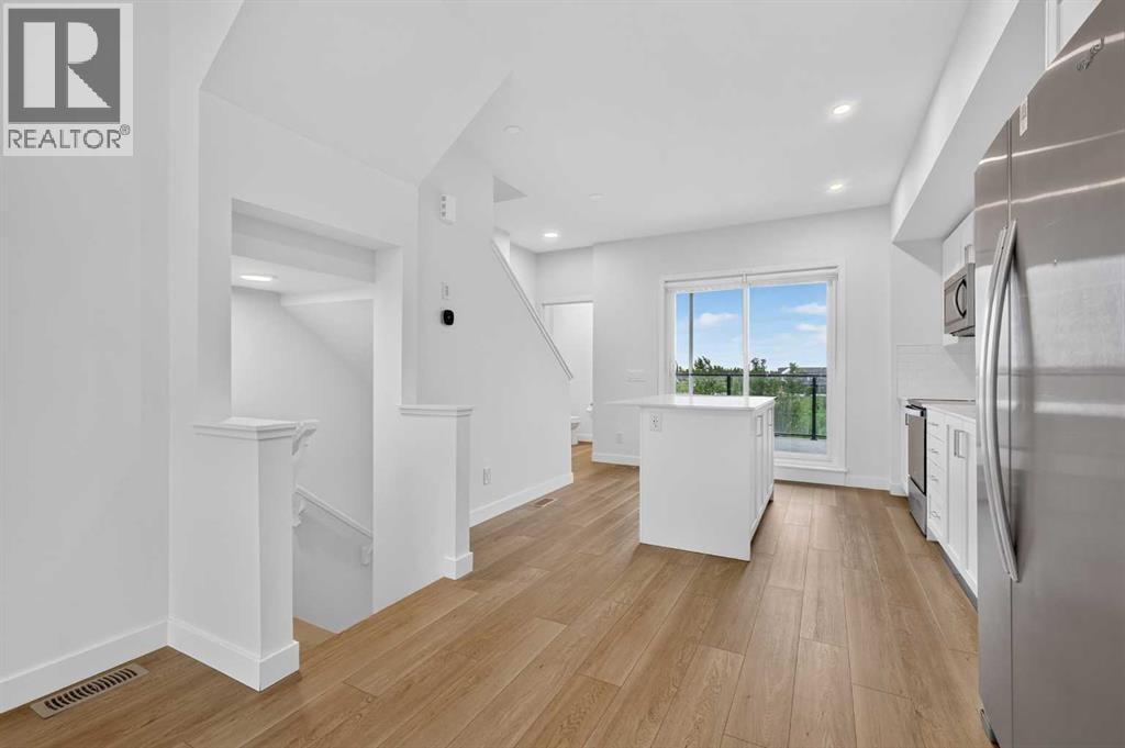 8554 19 Avenue SE — photo 11
