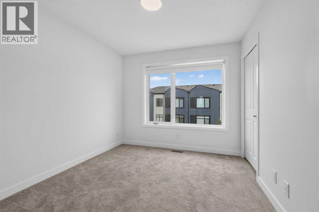 8554 19 Avenue SE — photo 38