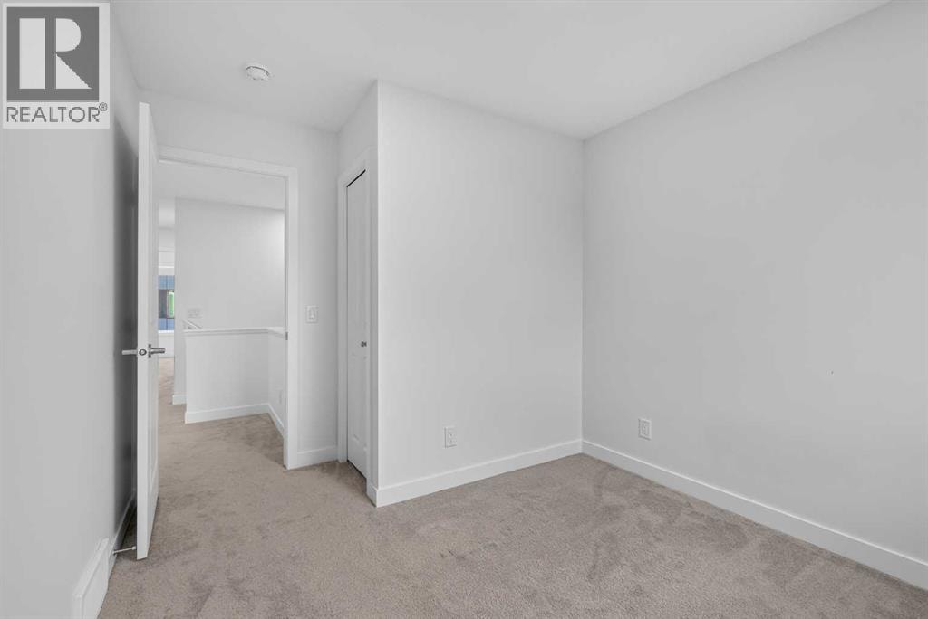 8554 19 Avenue SE — photo 33