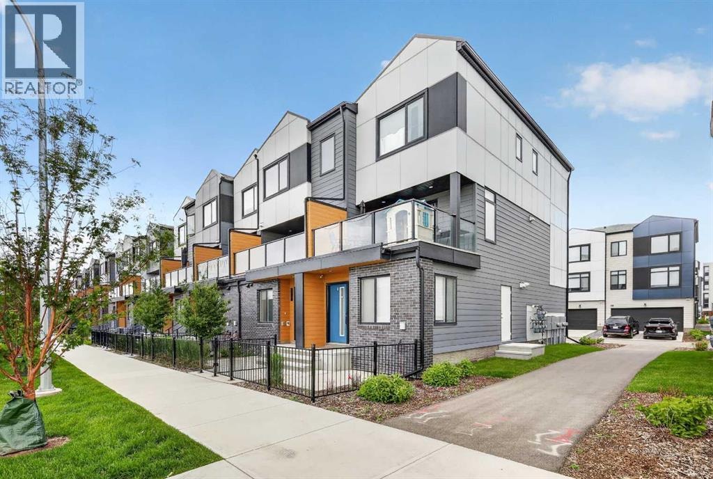 8554 19 Avenue SE — photo 42