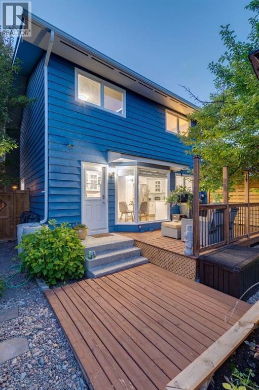 384 Midvalley Drive SE — photo 32