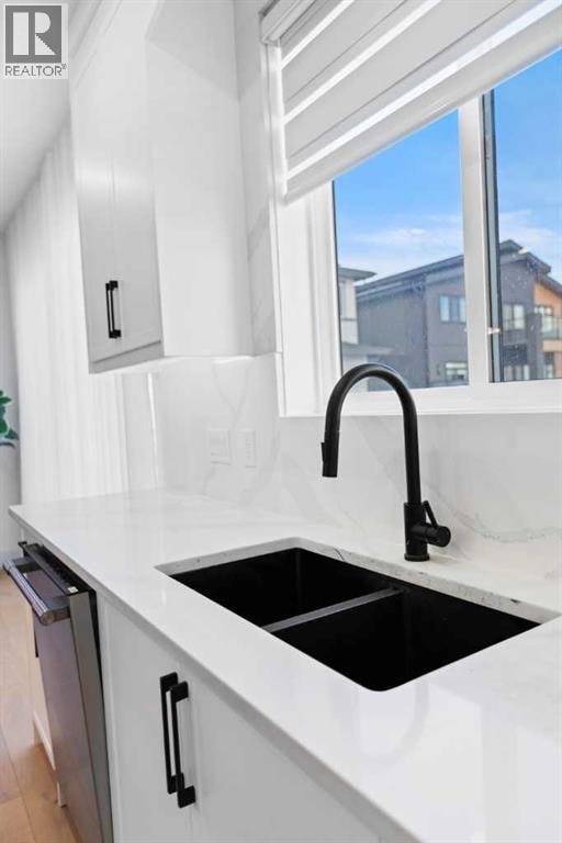 131 Sundown Crescent — photo 25