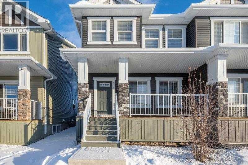226 Redstone Drive NE — photo 3