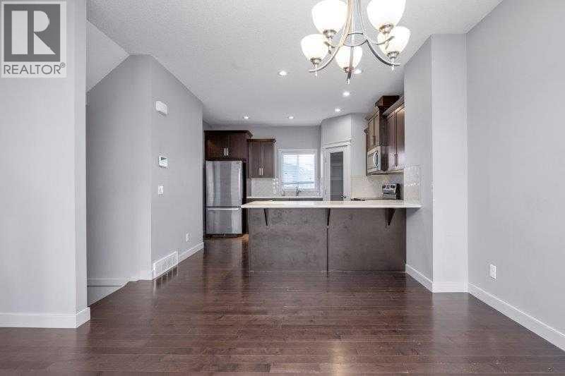 226 Redstone Drive NE — photo 7