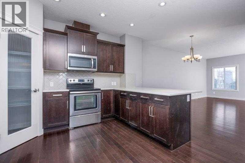226 Redstone Drive NE — photo 15