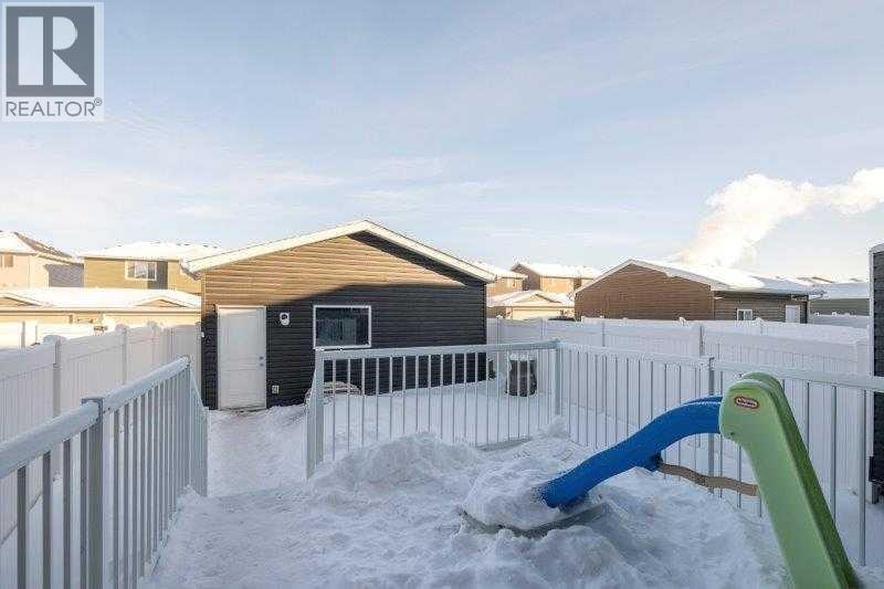 226 Redstone Drive NE — photo 37