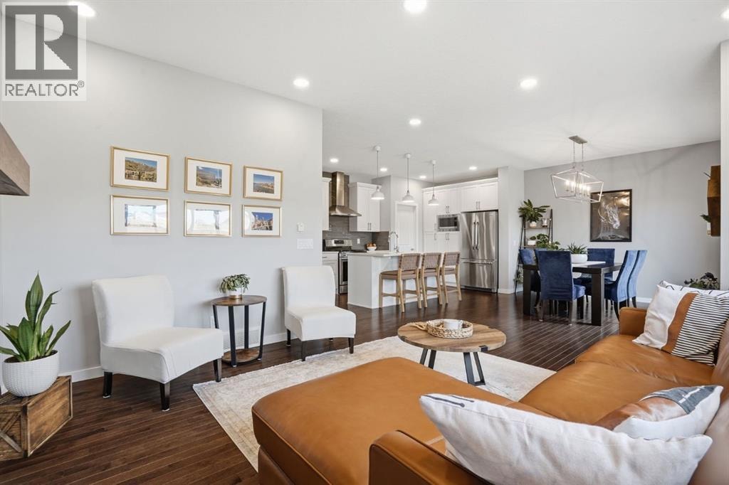 81 Mount Rae Heights — photo 4