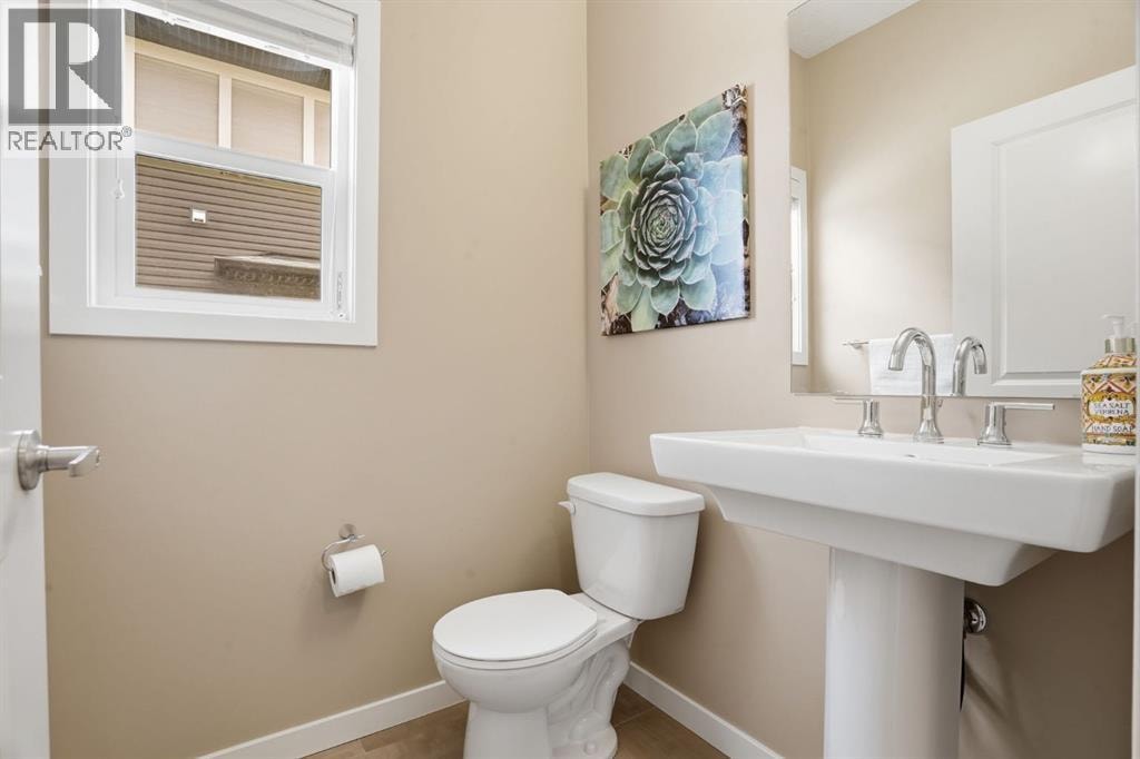 81 Mount Rae Heights — photo 35