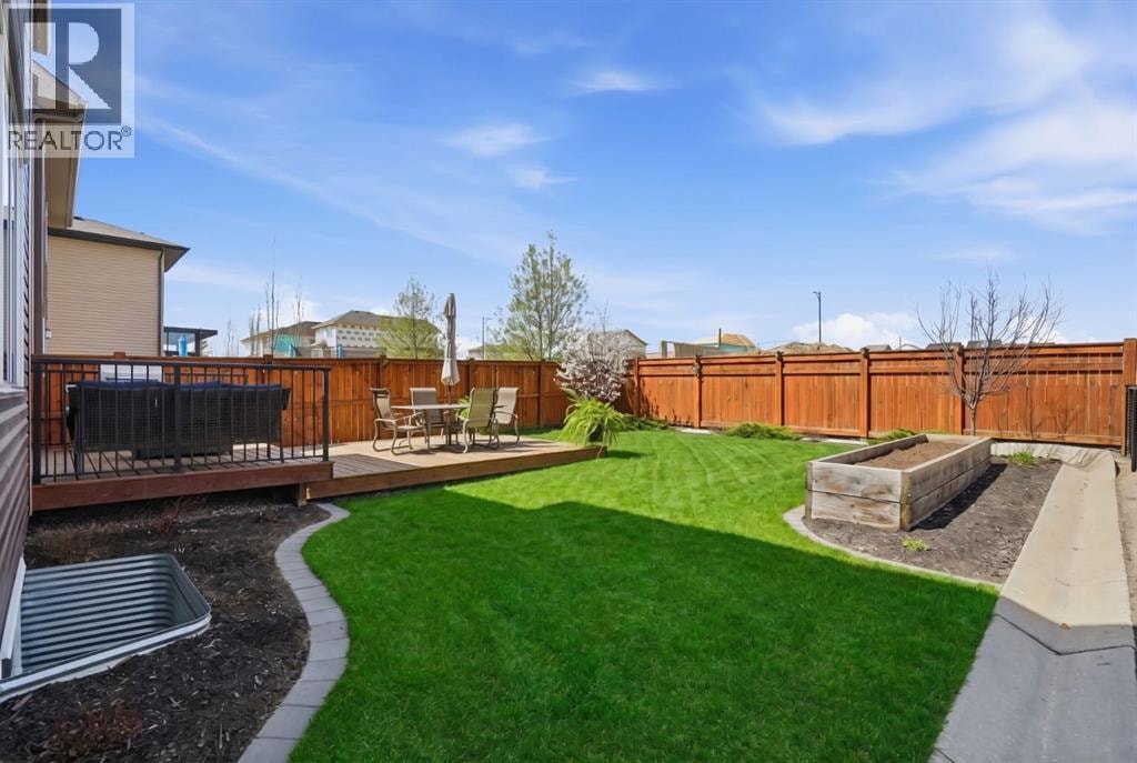 81 Mount Rae Heights — photo 41