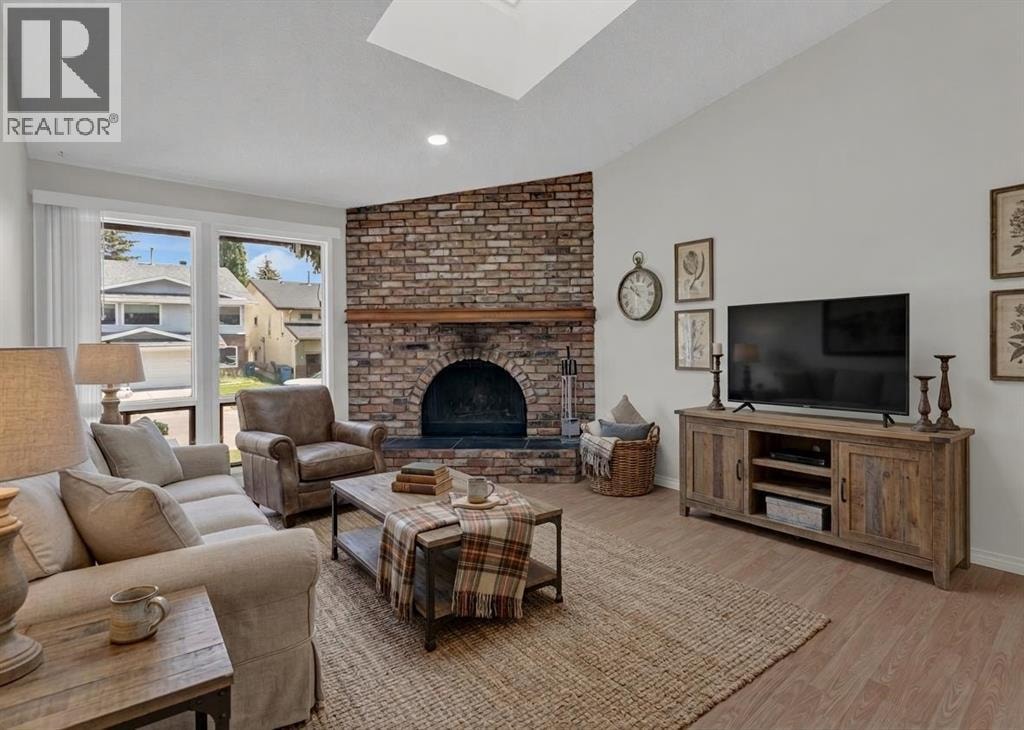 51 Ranchridge Drive NW — photo 3