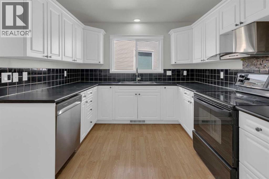 51 Ranchridge Drive NW — photo 8