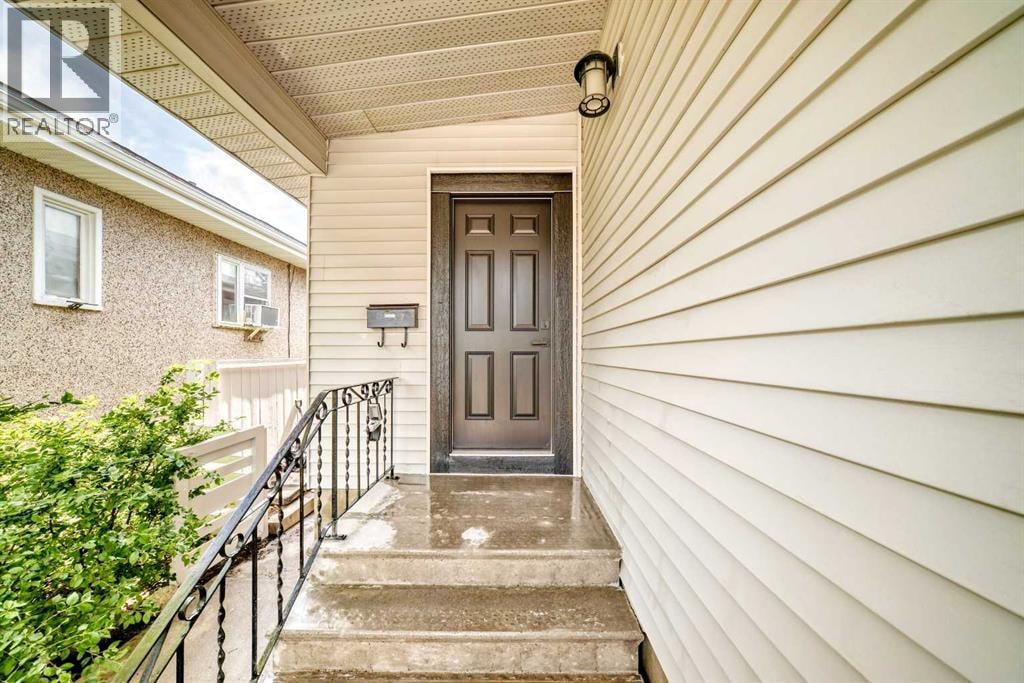 1635 24 Avenue NW — photo 3