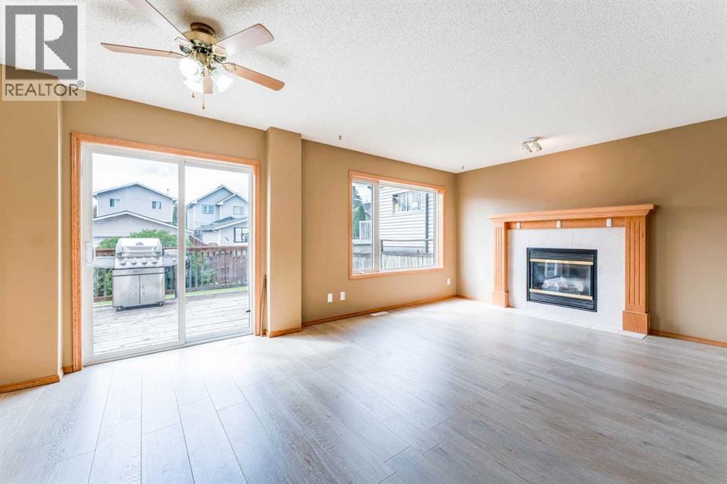 59 Erin Grove SE — photo 4