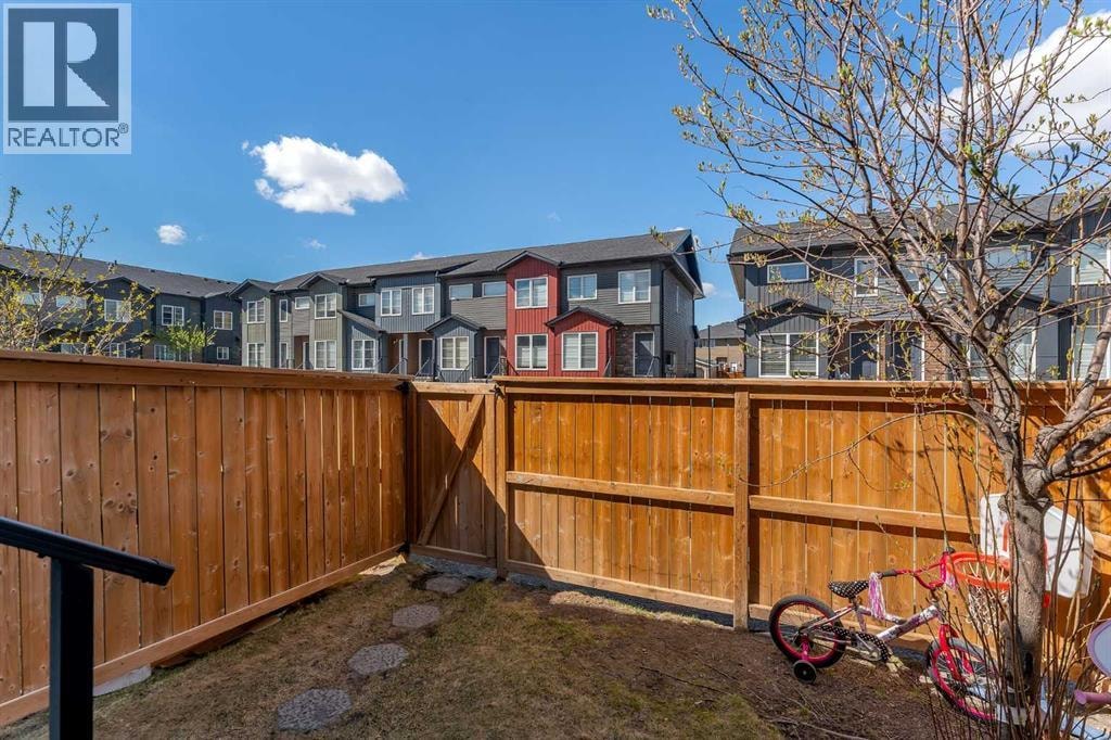 124, 31 Red Embers Parade NE — photo 33