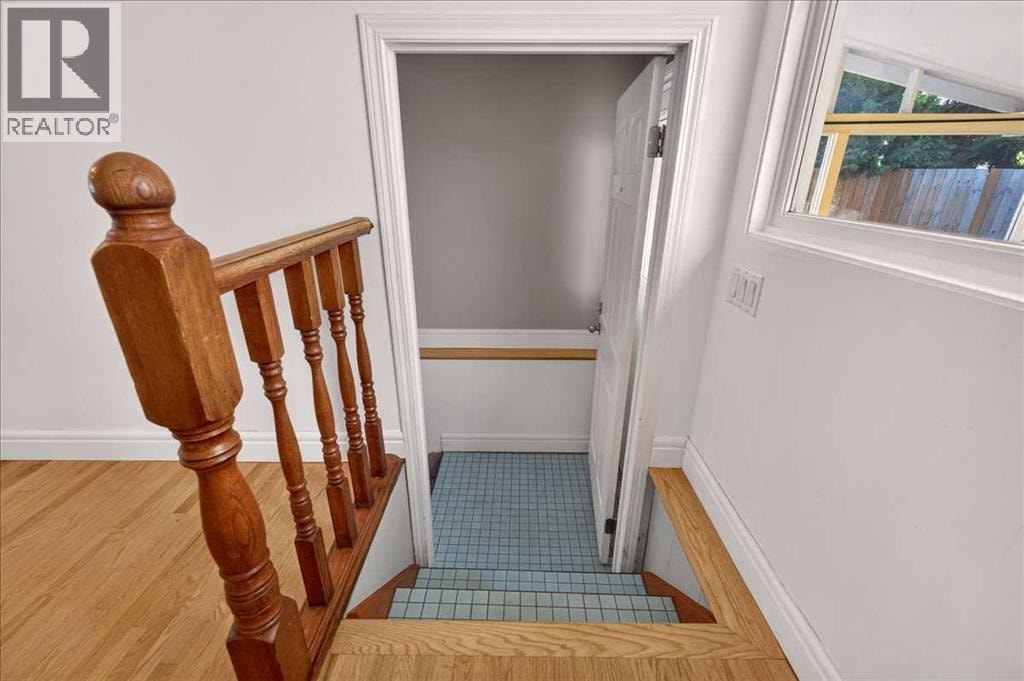90 Armstrong Crescent SE — photo 21