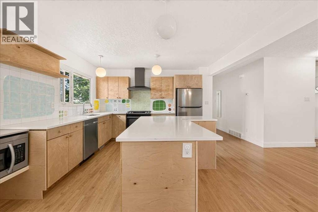 90 Armstrong Crescent SE — photo 15