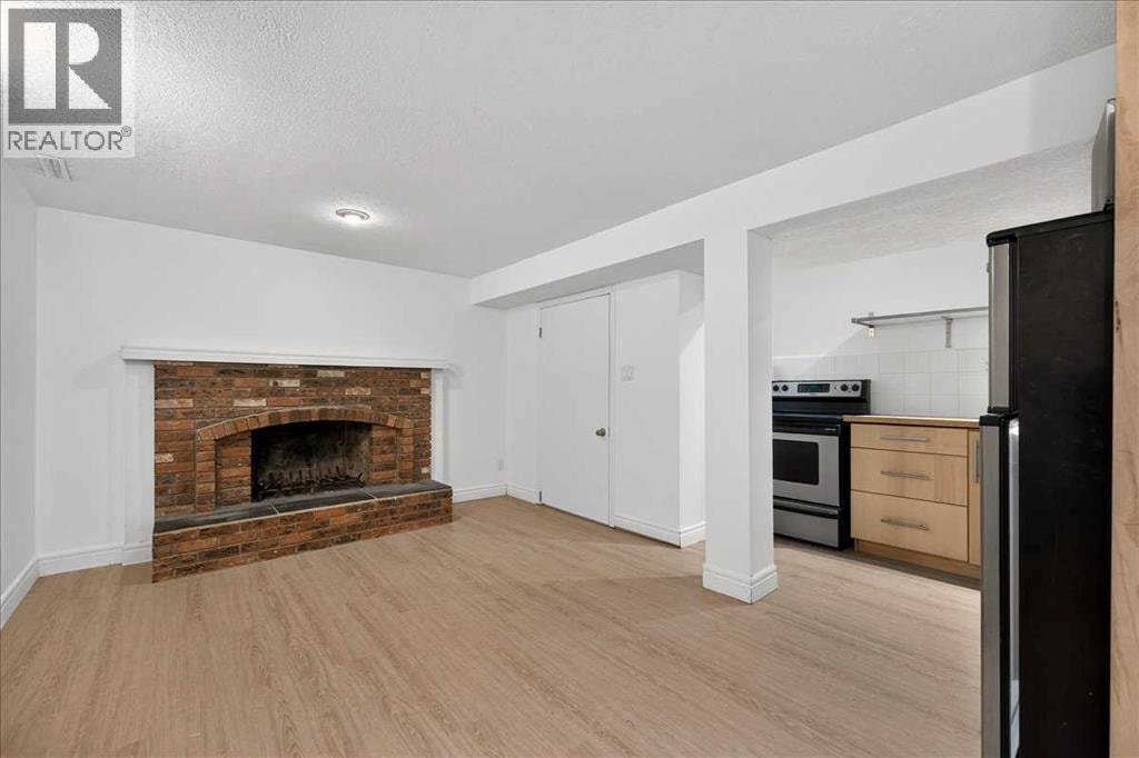 90 Armstrong Crescent SE — photo 25