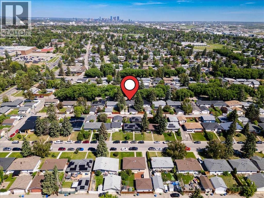 90 Armstrong Crescent SE — photo 48