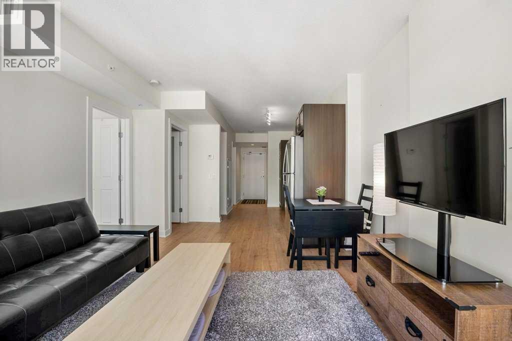 811, 10 Brentwood Common NW — photo 5