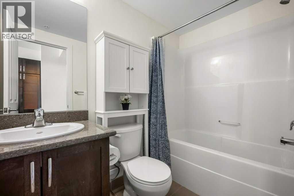 811, 10 Brentwood Common NW — photo 22