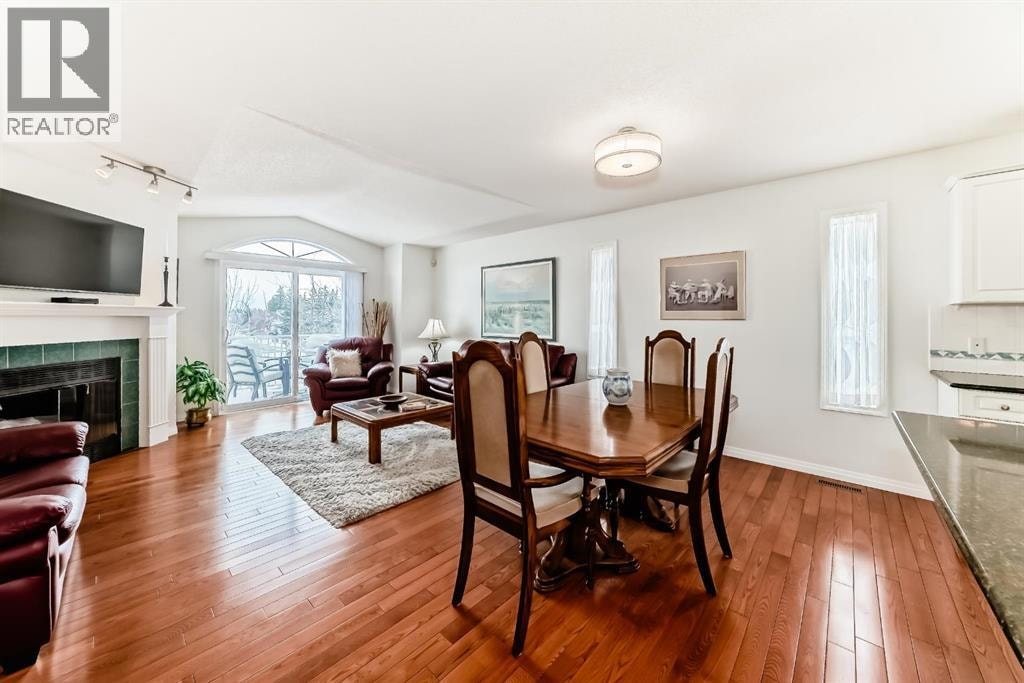 157 Hawkstone Manor NW — photo 11