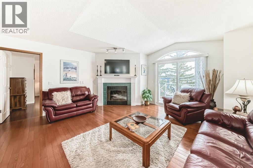 157 Hawkstone Manor NW — photo 15