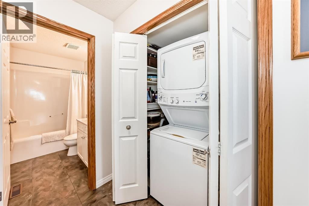 157 Hawkstone Manor NW — photo 31