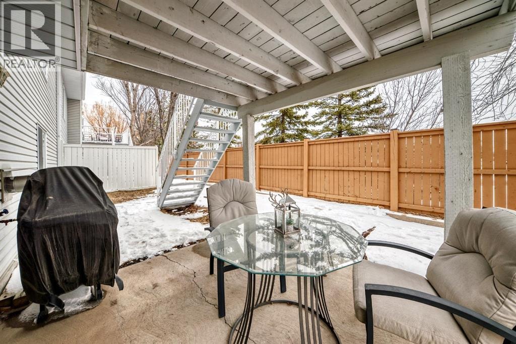 157 Hawkstone Manor NW — photo 40