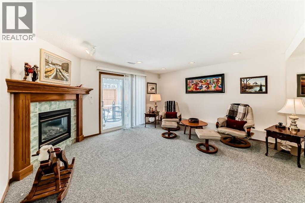 157 Hawkstone Manor NW — photo 36