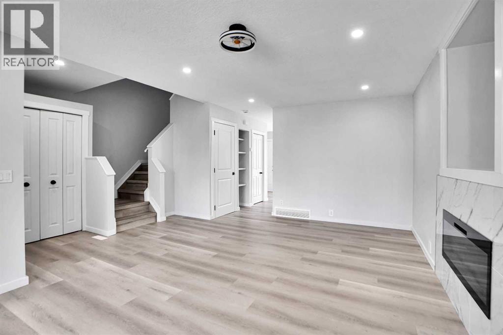 51 Martinridge Grove NE — photo 7