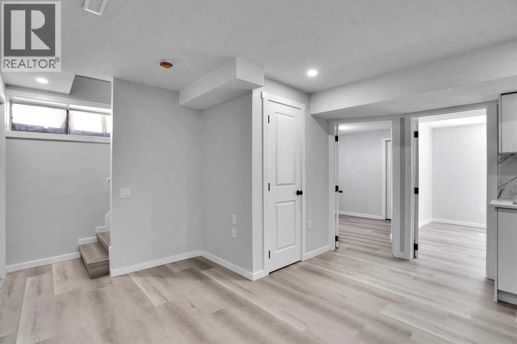 51 Martinridge Grove NE — photo 36