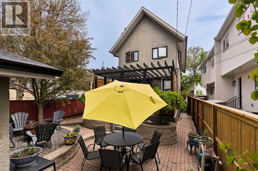 2235 27 Street SW — photo 48
