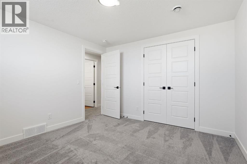 731 Langley Terrace SE — photo 41