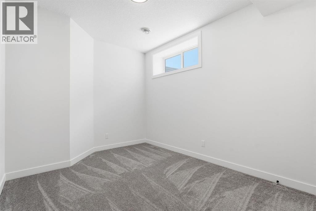 731 Langley Terrace SE — photo 45