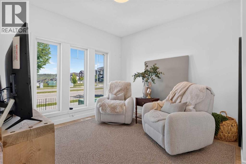 111 River Heights Drive — photo 4