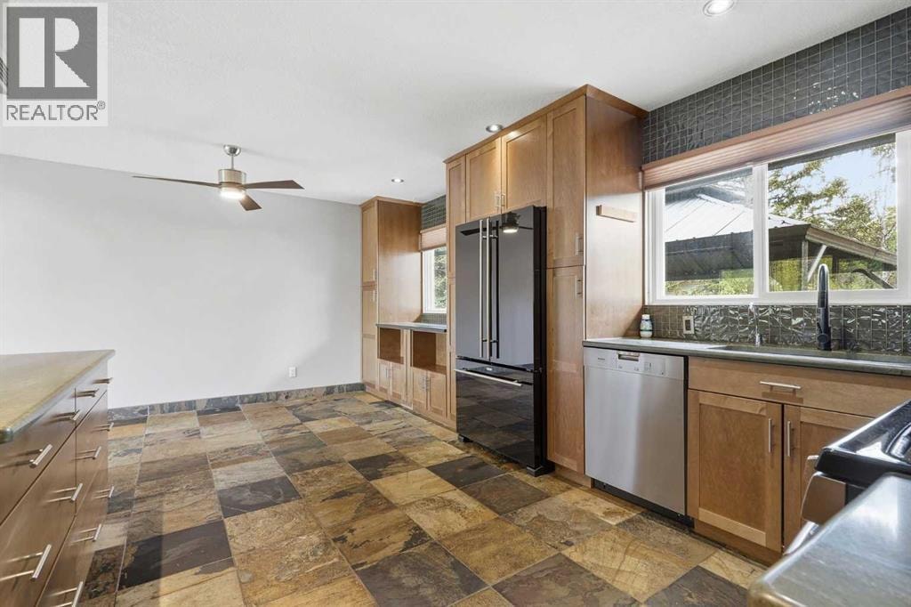 316 Canniff Place SW — photo 14
