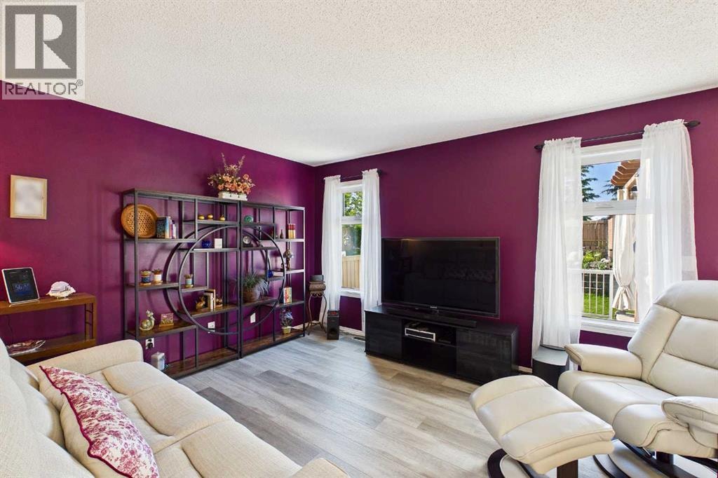 225 Bridlewood Court SW — photo 8