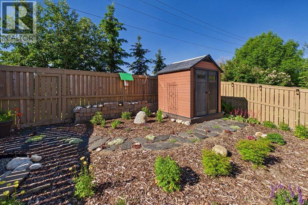 225 Bridlewood Court SW — photo 41