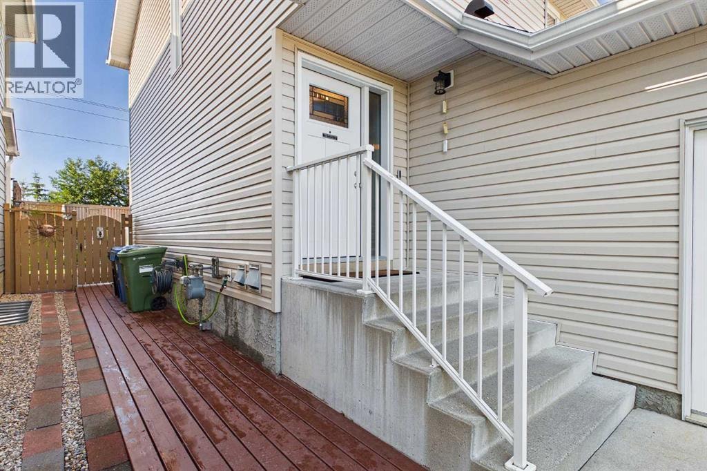 225 Bridlewood Court SW — photo 34